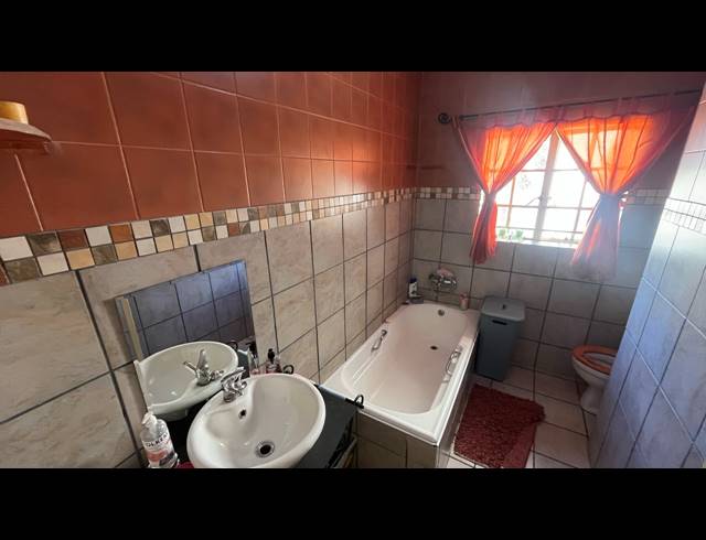 3 BEDROOM HOUSE FOR SALE IN BRACKENDOWNS